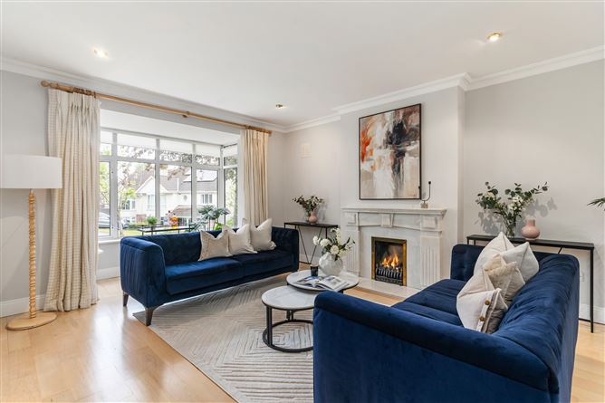 33 Holmwood, Brennanstown Road, Dublin 18