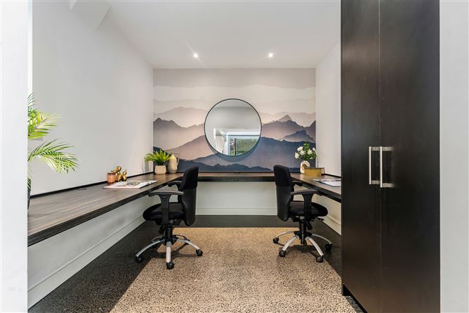 Photo 10 of 24 — 33 Holmwood, Brennanstown Road, Dublin 18