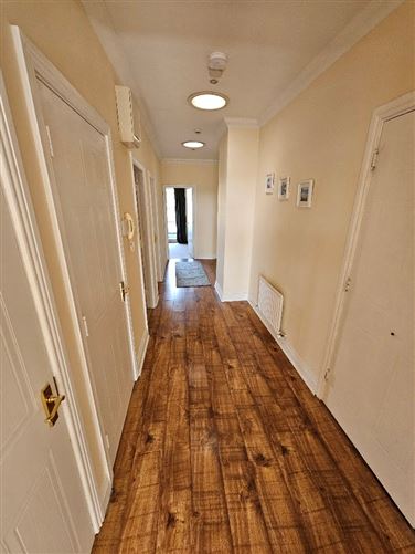 Photo 24 of 43 — Malin House, Waterville Terrace, Blanchardstown, Dublin 15, Co. Dublin