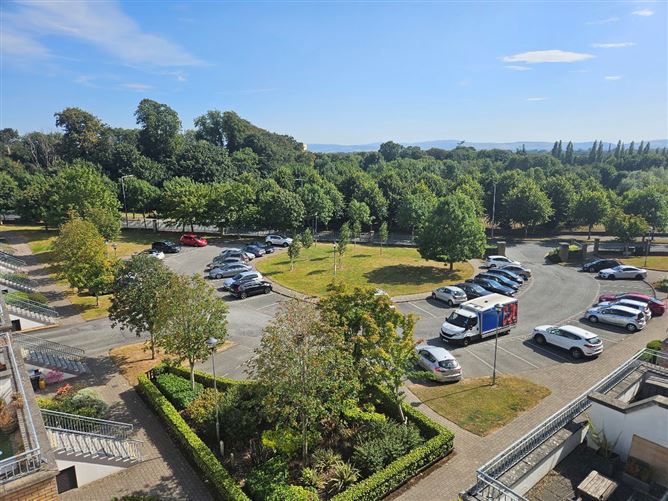 Photo 19 of 43 — Malin House, Waterville Terrace, Blanchardstown, Dublin 15, Co. Dublin