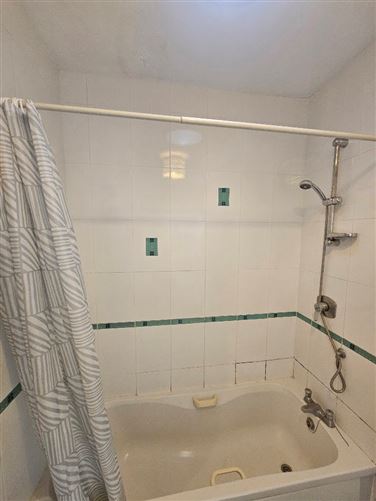 Photo 41 of 43 — Malin House, Waterville Terrace, Blanchardstown, Dublin 15, Co. Dublin