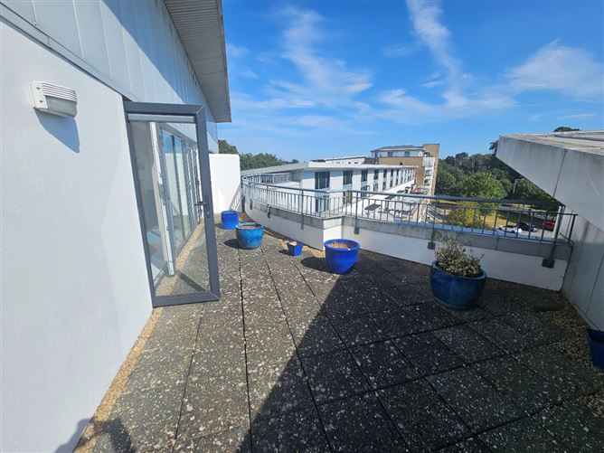 Photo 17 of 43 — Malin House, Waterville Terrace, Blanchardstown, Dublin 15, Co. Dublin
