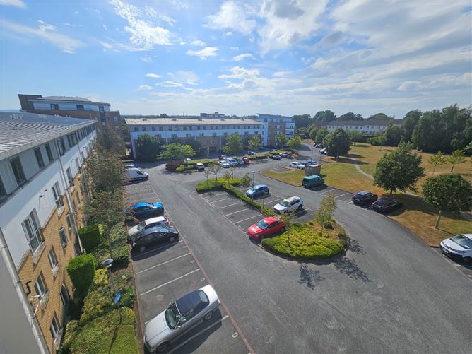 Photo 23 of 43 — Malin House, Waterville Terrace, Blanchardstown, Dublin 15, Co. Dublin