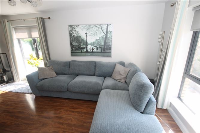 1 Elder Heath Glade, Kiltipper, Dublin 24