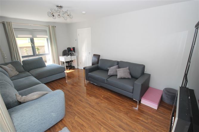 1 Elder Heath Glade, Kiltipper, Dublin 24