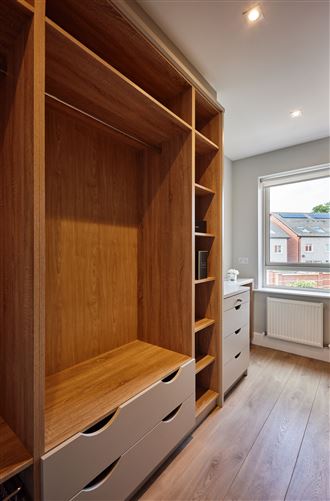 9 Norabrook, Howth Road, Clontarf,   Dublin 3