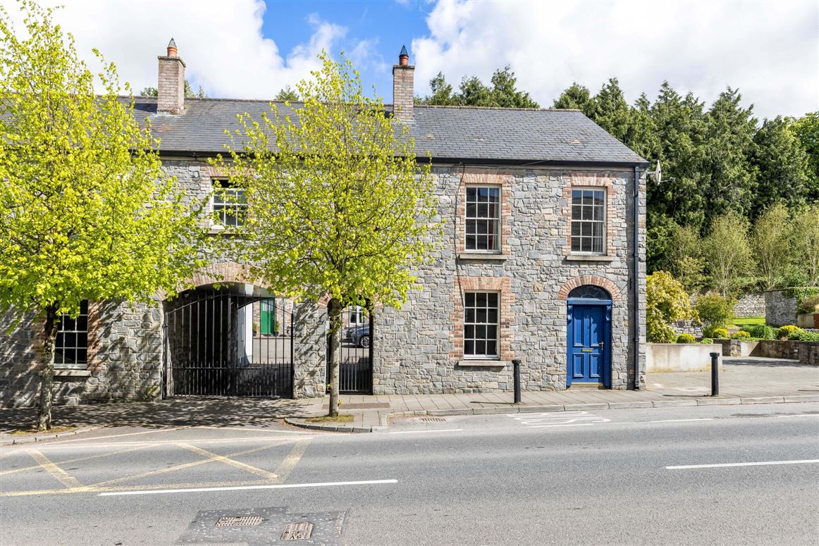 3 The Courtyard, Main Street, Slane, Co. Meath