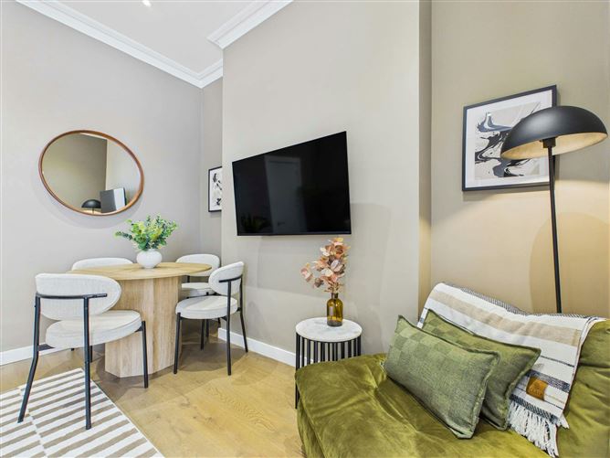 Bloomsbury Silk,London,Greater London,United Kingdom