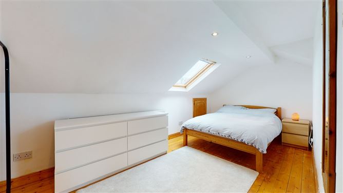 36 Pinewood Avenue, Glasnevin, Dublin 11.