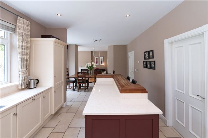 2 Hayfield, Model Farm Road, Cork