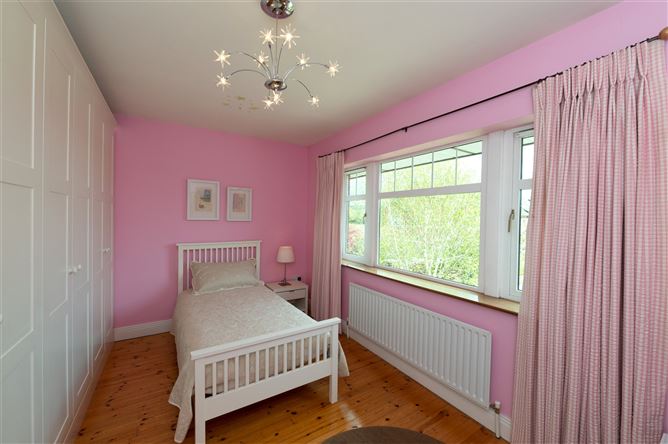 2 Hayfield, Model Farm Road, Cork