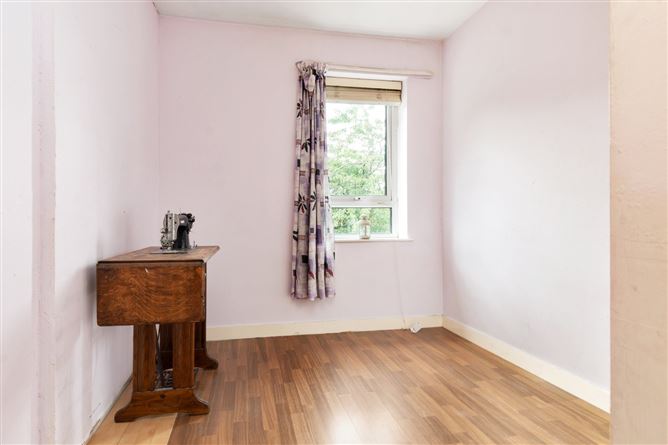 18 Kildare Park, Crumlin, Dublin 12