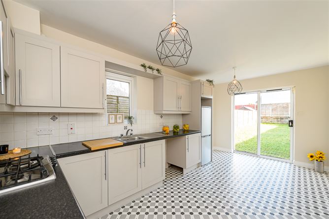 22 Clonmaggaddan Fort, Navan, Meath