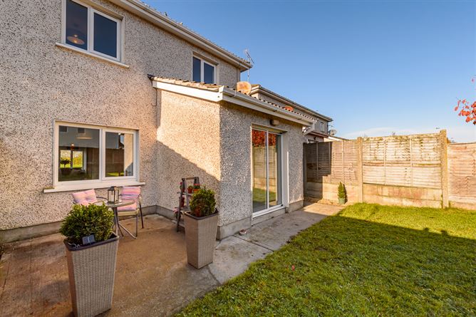 22 Clonmaggaddan Fort, Navan, Meath