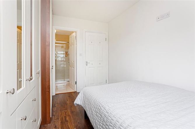 1a Hillcrest Heights, Lucan, Dublin