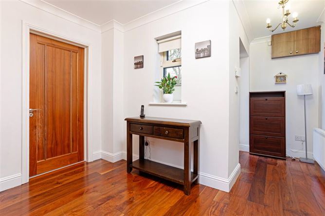 1a Hillcrest Heights, Lucan, Dublin