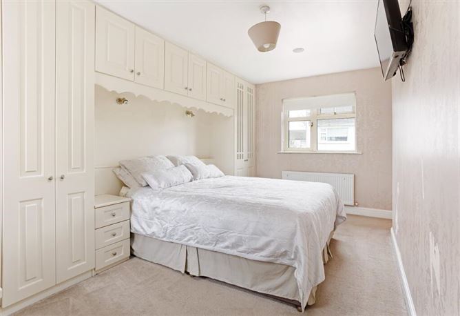 1a Hillcrest Heights, Lucan, Dublin