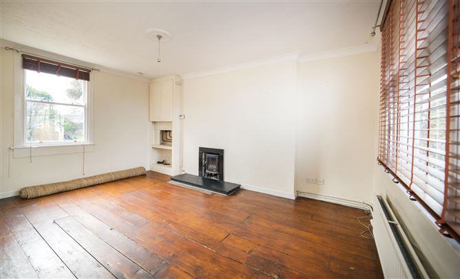 5 Sallynoggin Villas, Glenageary Road Upper, Dun Laoghaire, Dublin