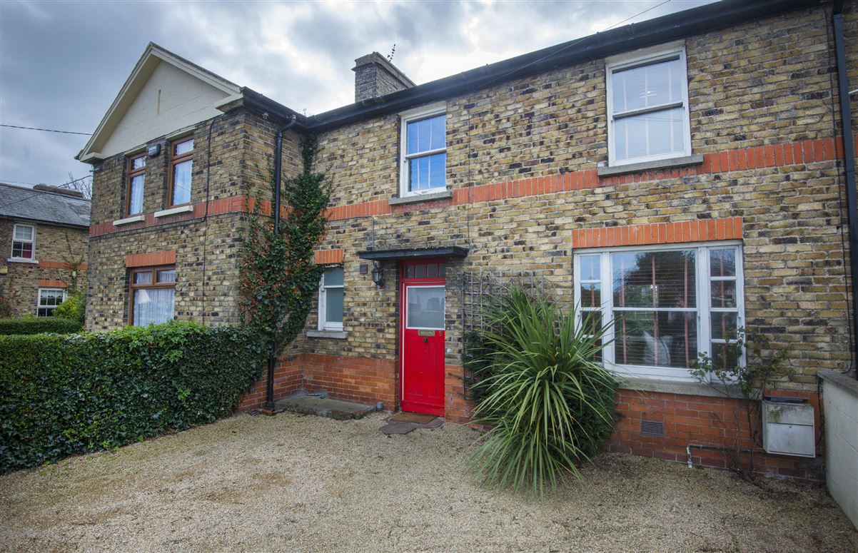 5 Sallynoggin Villas, Glenageary Road Upper, Dun Laoghaire, Dublin