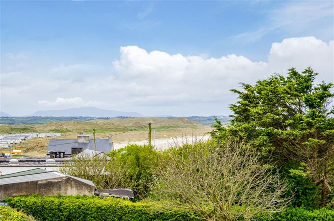 Apt 1, Valley Of The Diamonds, Pier Rd, Enniscrone, Co. Sligo.