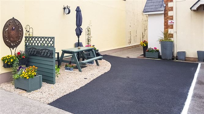 Apt 1, Valley Of The Diamonds, Pier Rd, Enniscrone, Co. Sligo.
