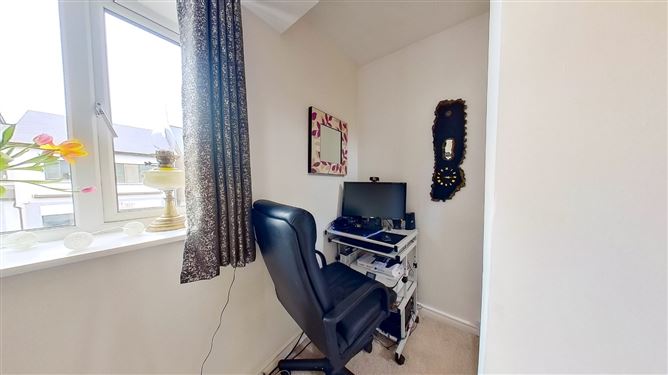 Apt 1, Valley Of The Diamonds, Pier Rd, Enniscrone, Co. Sligo.