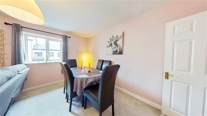 Apt 1, Valley Of The Diamonds, Pier Rd, Enniscrone, Co. Sligo.