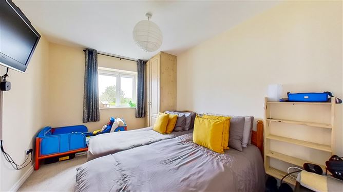 Apt 1, Valley Of The Diamonds, Pier Rd, Enniscrone, Co. Sligo.