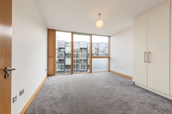 111 The Links, Elmpark Green, Merrion, Dublin 4