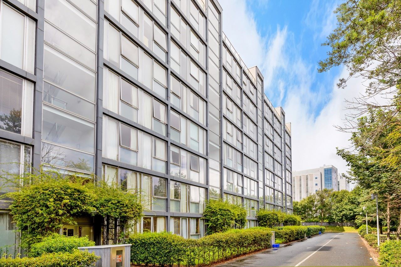 111 The Links, Elmpark Green, Merrion, Dublin 4