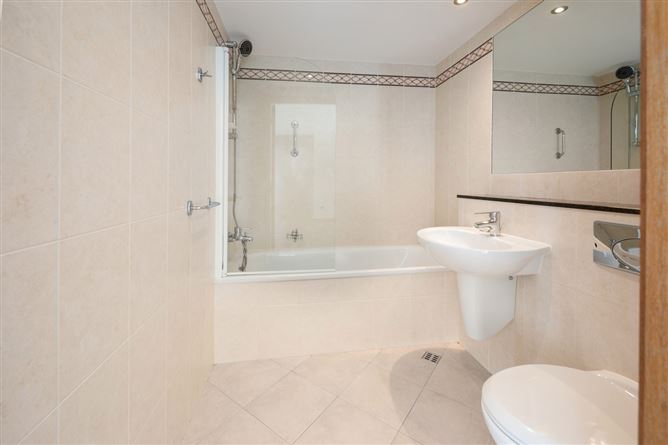 111 The Links, Elmpark Green, Merrion, Dublin 4