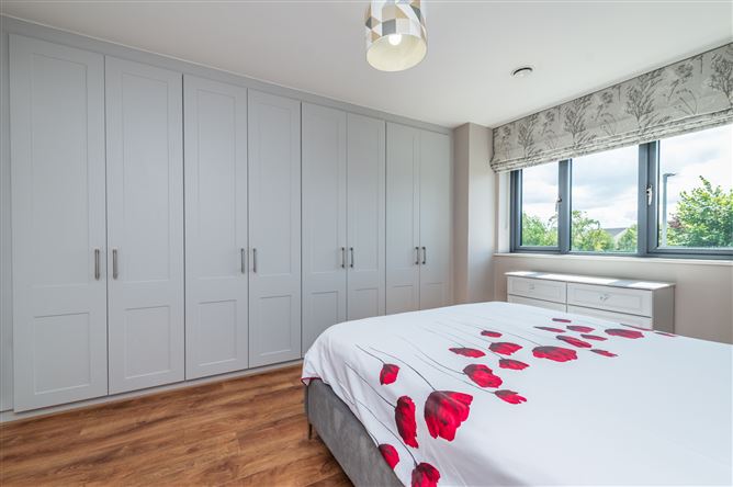 https://photos-a.propertyimages.ie/media/8/9/7/5019798/c63ac39a-a25a-494e-8cef-6790f95ef971_l.jpg