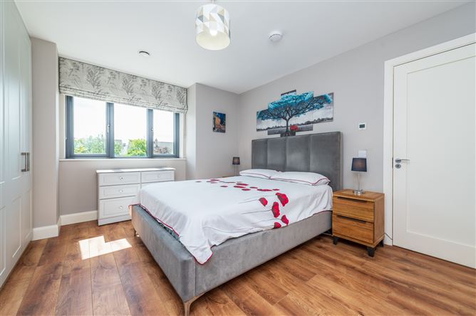 https://photos-a.propertyimages.ie/media/8/9/7/5019798/c63ac39a-a25a-494e-8cef-6790f95ef971_l.jpg