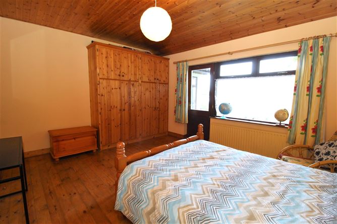 Photo 13 of 28 — Stoneyisland Cottage, Stoneisland, Portumna, Co. Galway
