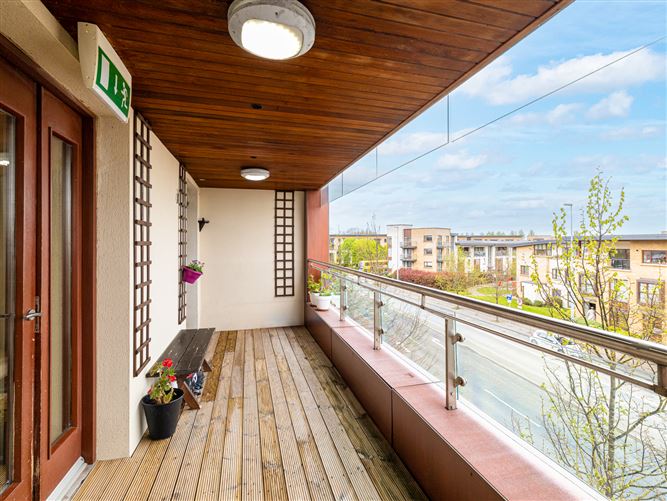 2 Castlegate House, Adamstown, Dublin