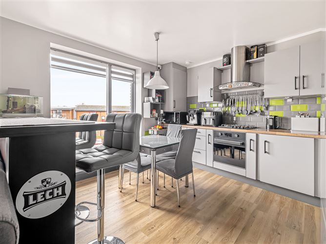 2 Castlegate House, Adamstown, Dublin