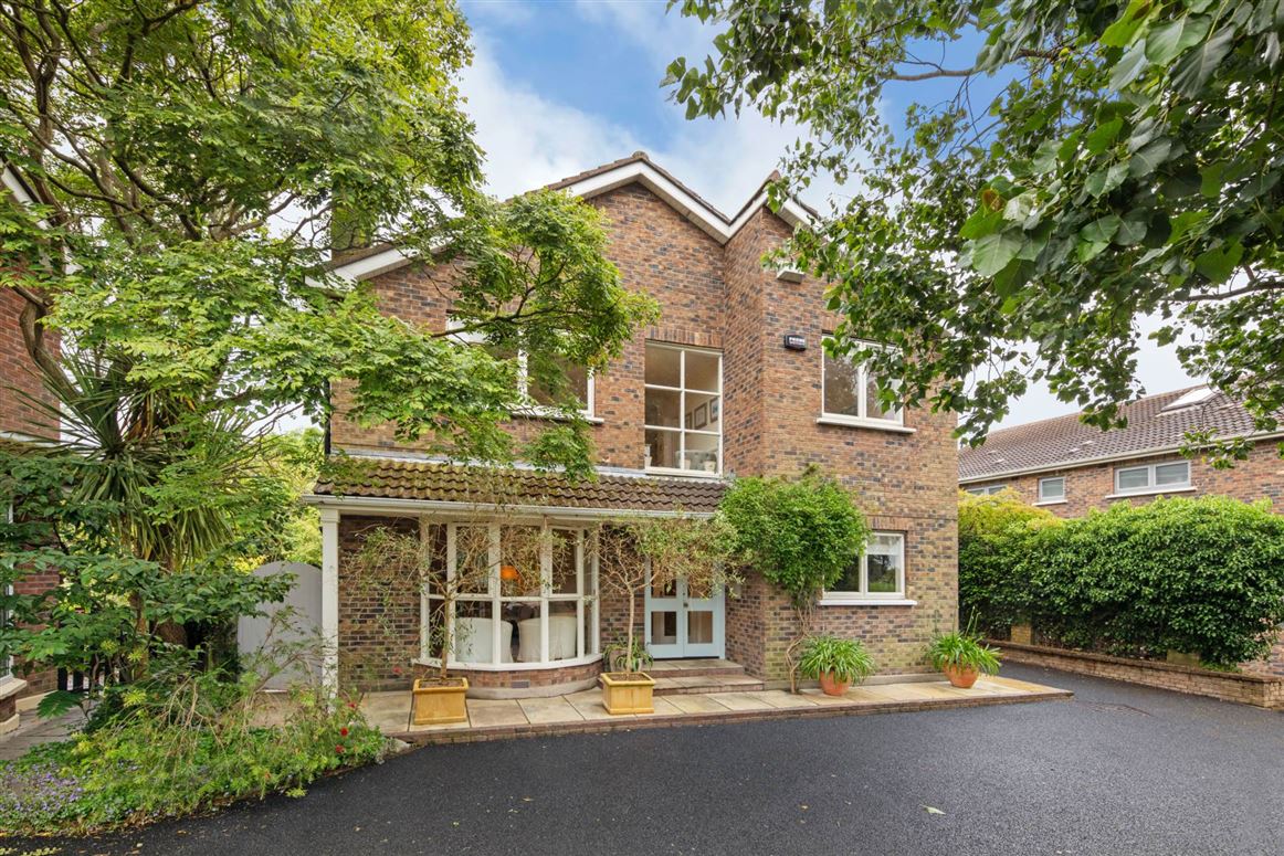 2 Gosworth Court, Castlepark Road, Dalkey, County Dublin