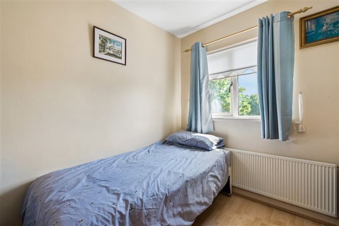 Photo 13 of 29 — 31 Donaghmede Road, Donaghmede, Dublin 13