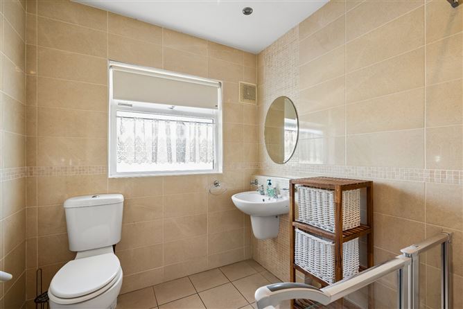 Photo 18 of 29 — 31 Donaghmede Road, Donaghmede, Dublin 13