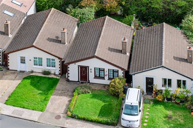 Photo 2 of 22 — 16A Cherrywood, Loughlinstown, Dublin 18