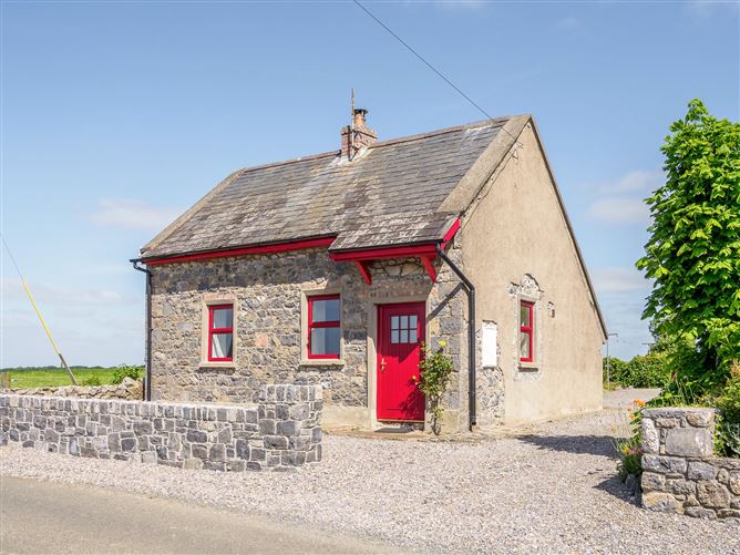 Main image for Churchfield Cottage,Cahir Road,Clerihan,Co. Tipperary,E91 X780