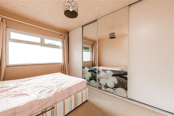 31 SHANOWEN DRIVE, Santry, Dublin 9