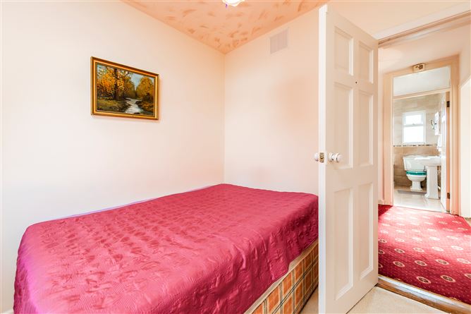 31 SHANOWEN DRIVE, Santry, Dublin 9