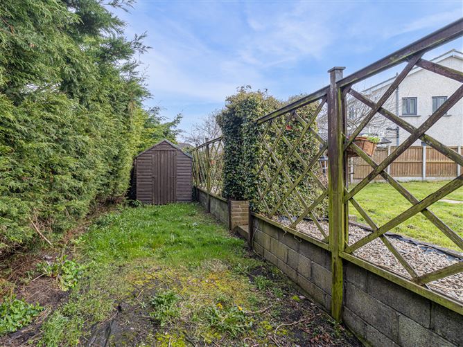 6 The Crescent, College Farm, Newbridge, Kildare