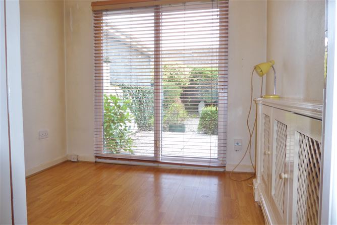 3, De Selby Lawns, Tallaght, Dublin 24