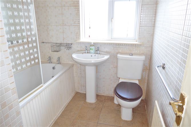 3, De Selby Lawns, Tallaght, Dublin 24