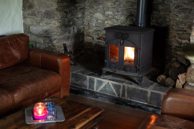 Scariff Cottage, Coomatloukane, Caherdaniel, Kerry