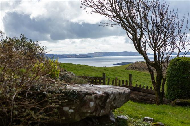 Scariff Cottage, Coomatloukane, Caherdaniel, Kerry