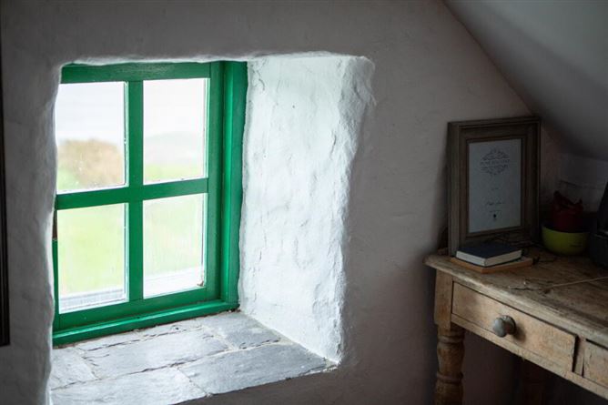 Scariff Cottage, Coomatloukane, Caherdaniel, Kerry