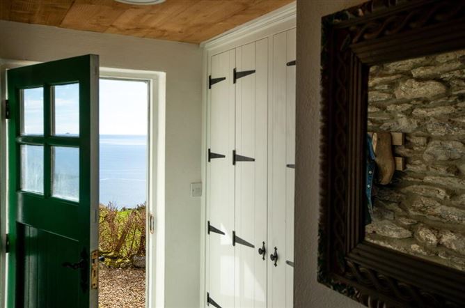 Scariff Cottage, Coomatloukane, Caherdaniel, Kerry